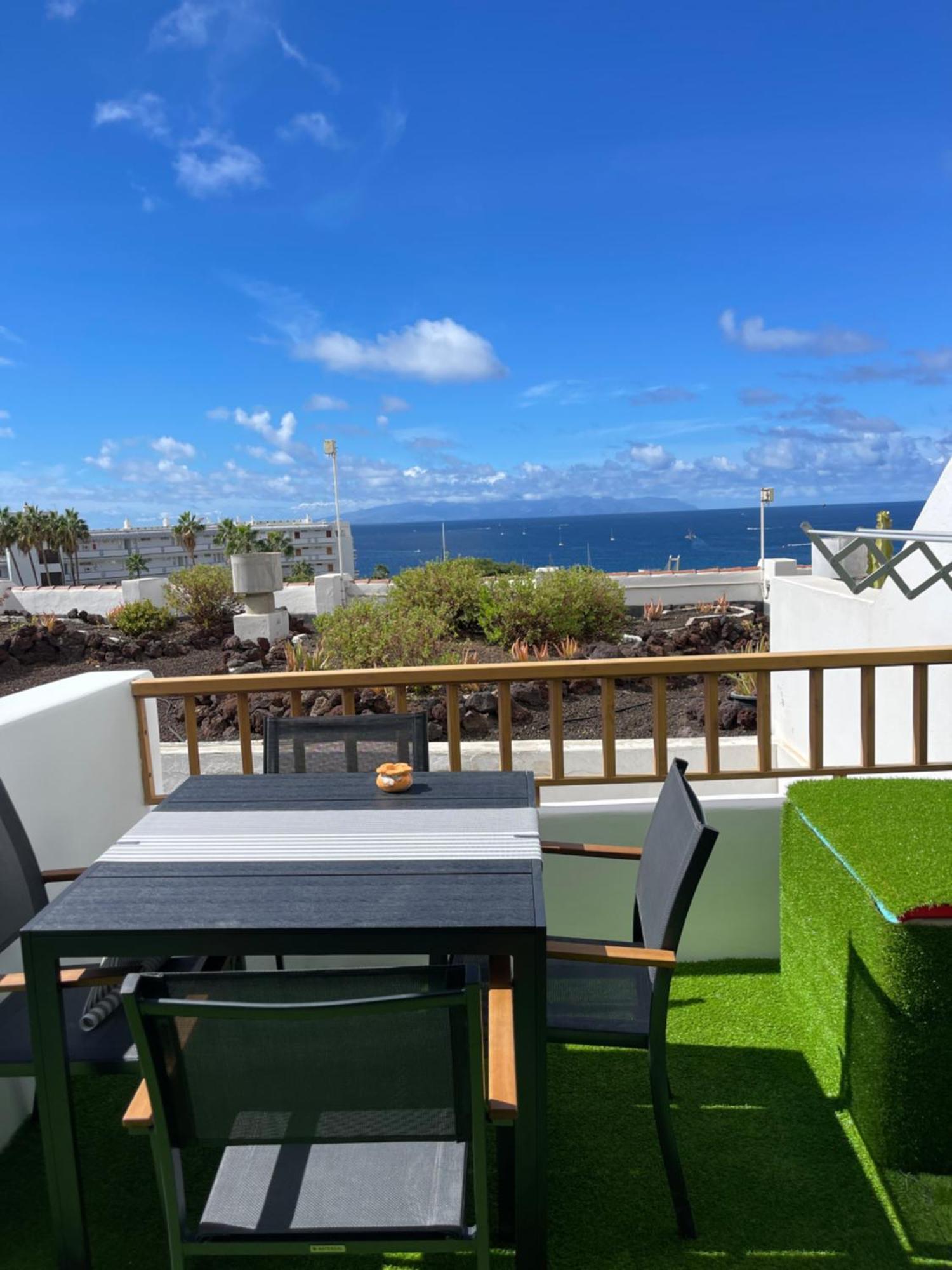 Apartment Geranios Paradise