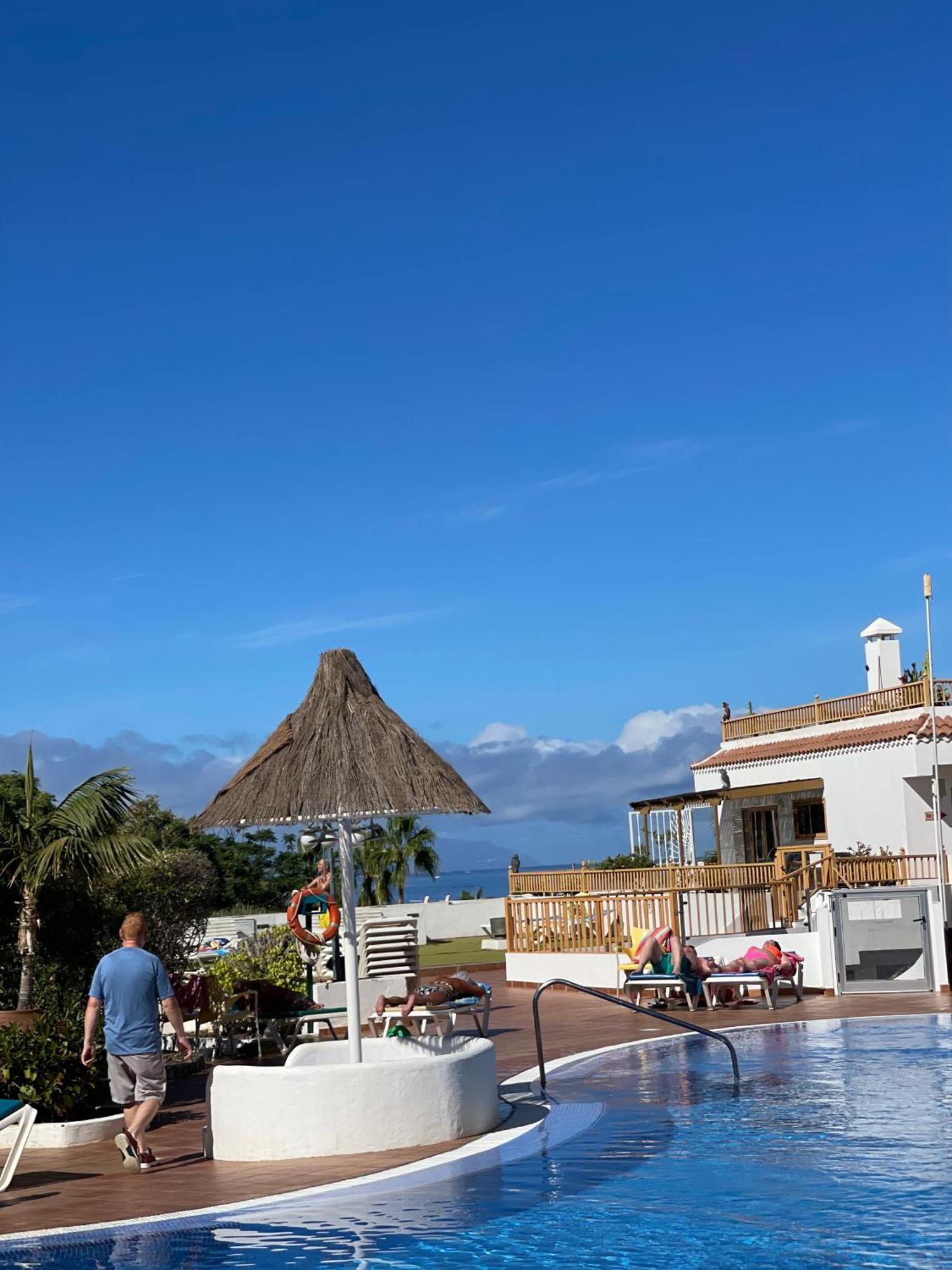 Apartment Geranios Paradise *